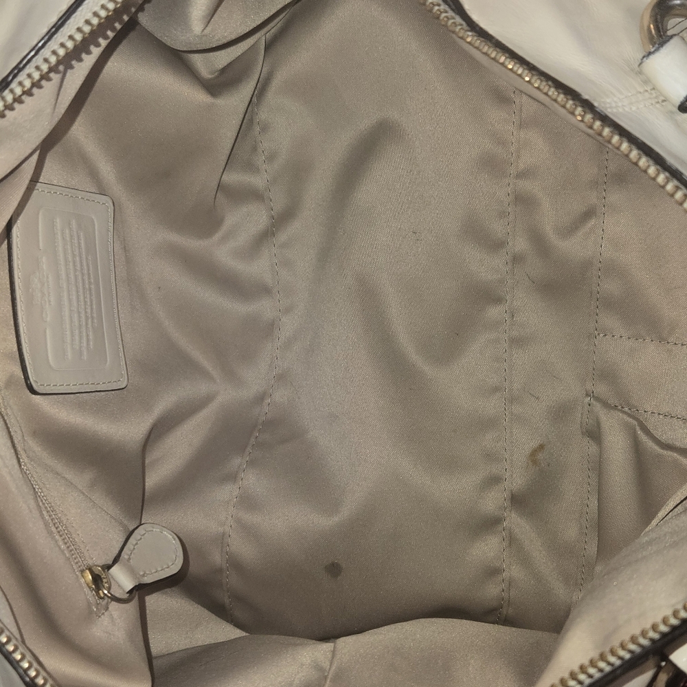 Coach White Leather Purse - Picture 16 of 16